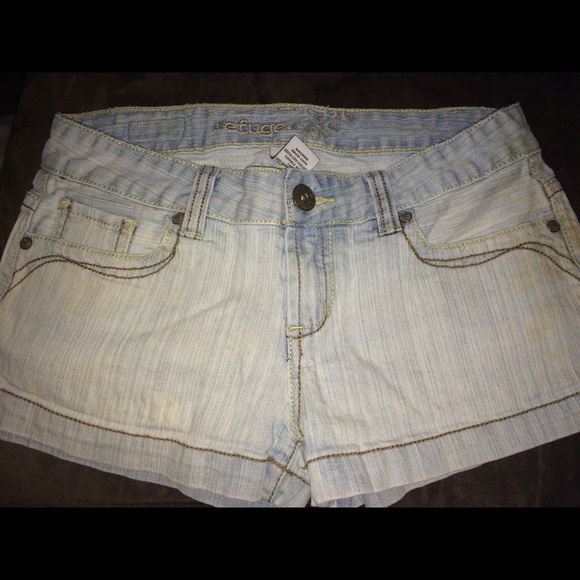 Light wash shorts