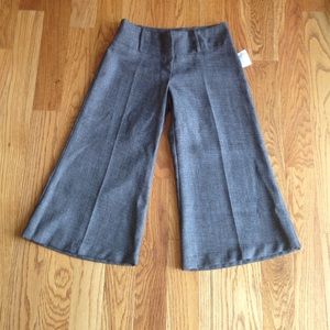 Loose short trousers