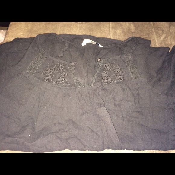 Top - Picture 2 of 3