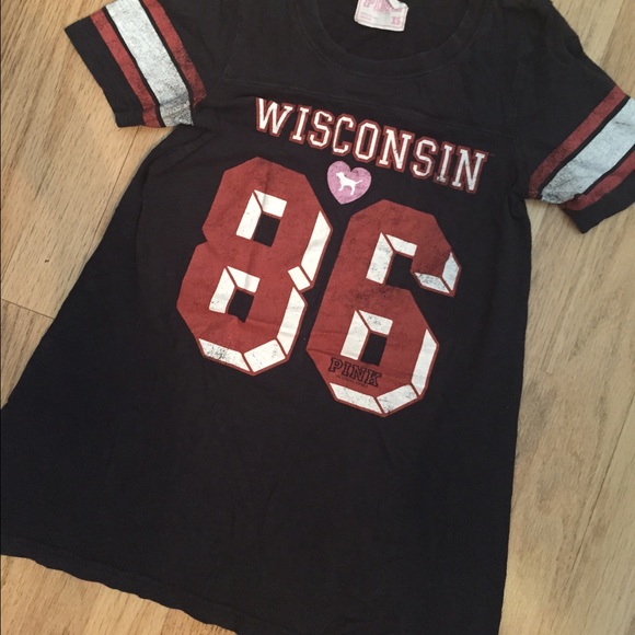 Vs PINK wiscosnin shirt