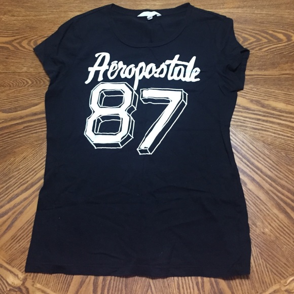 🍁NOVEMBER SALE🍁 Black Aeropostale T-Shirt
