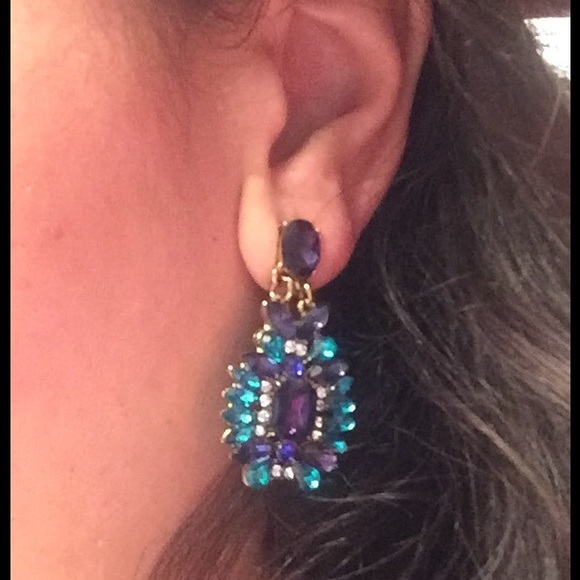 Beautiful earrings - Picture 2 of 3