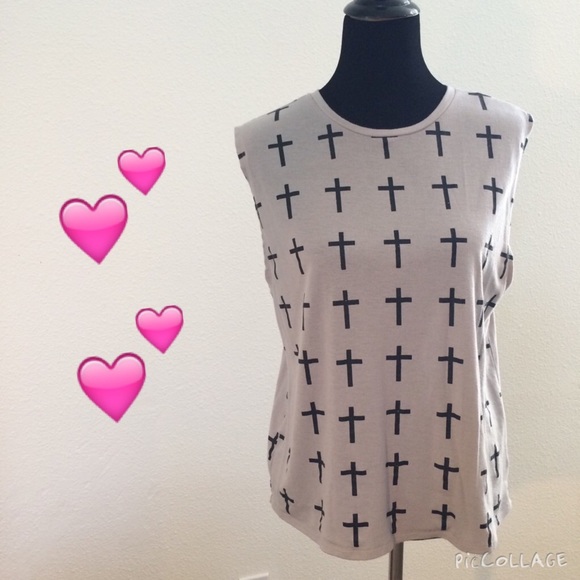 Edgy Cross Muscle Tank! ✌🏻️