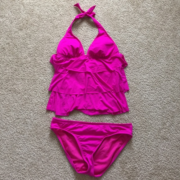 Kenneth Cole Reaction Halter Tankini Set