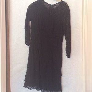 Long sleeves lace dress