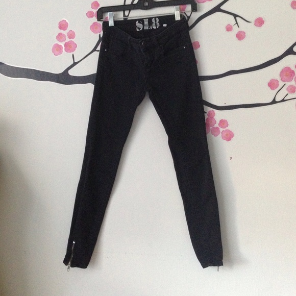 Designer Denim - Picture 2 of 4