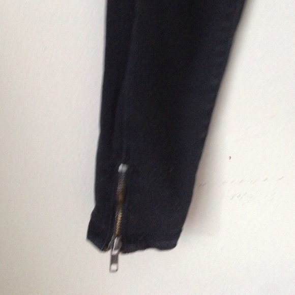Designer Denim - Picture 3 of 4