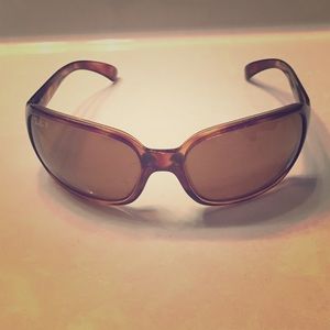 Woman's RayBan sunglasses (non polarized)