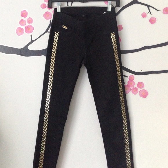 Super stylish gold trim Buffalo Jeggings