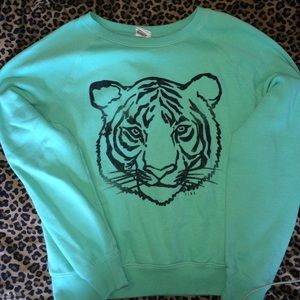 PINK tiger crew neck