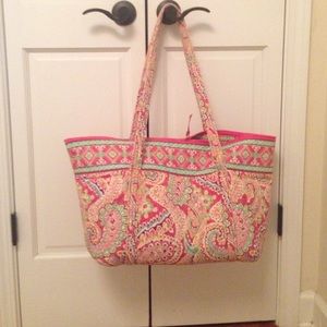 Vera Bradley large tote