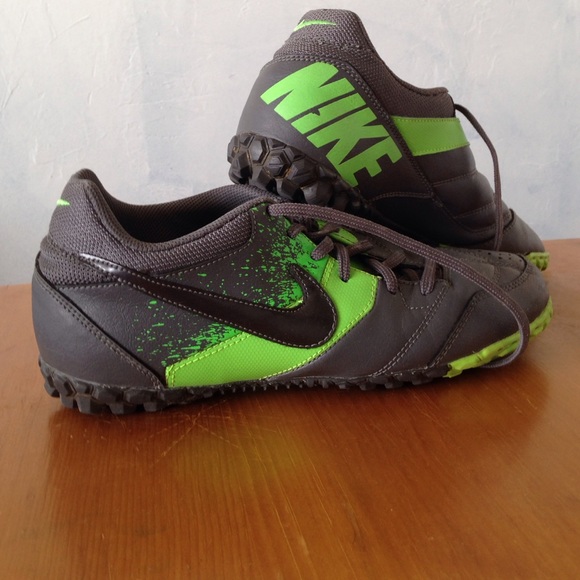 Nike Running Shoes Size 7