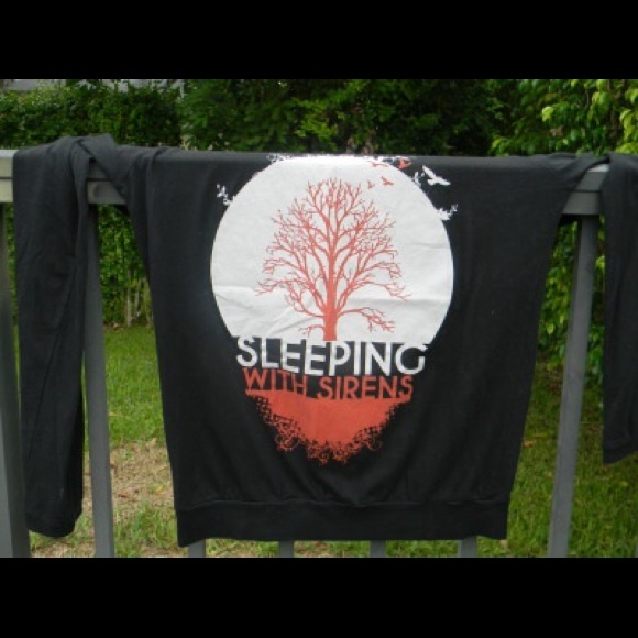 Sleeping with sirens shirt