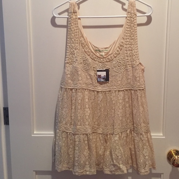 ivory tank top from Urban Outfitters - Picture 1 of 1