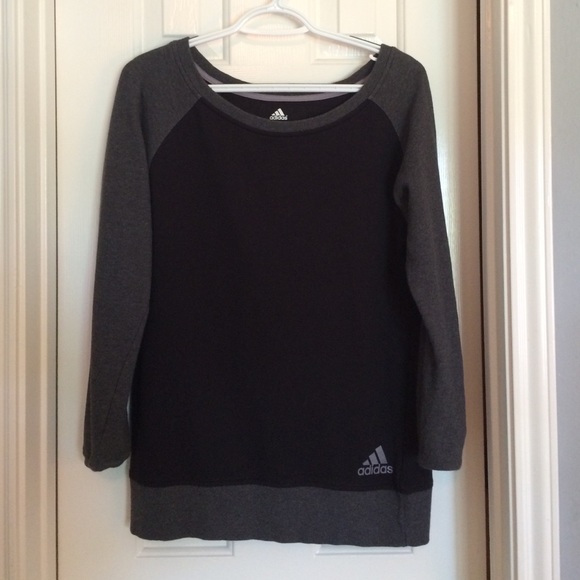 Black and gray sweater