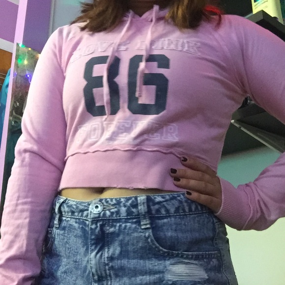 Cropped, hooded sweatshirt