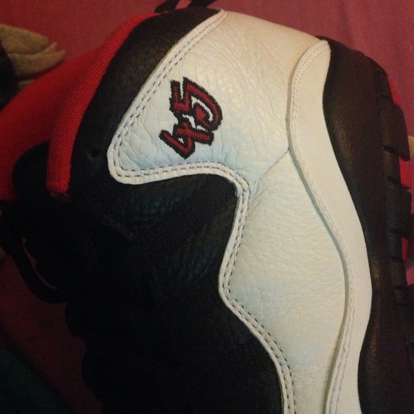 Jordan Retro 10s "Double Nickel" - Picture 3 of 4