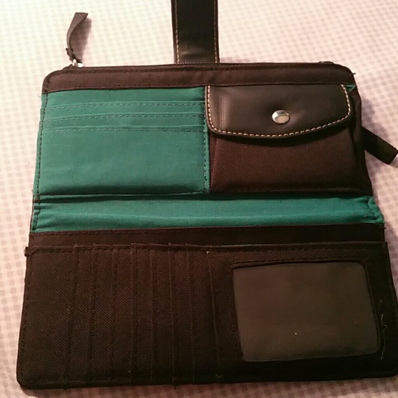 Floral Wallet - Picture 3 of 4