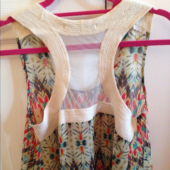 Polyester patterned tank top - Picture 2 of 3