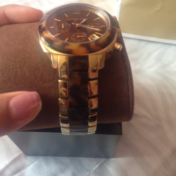 Michael Kors watch - Picture 4 of 4