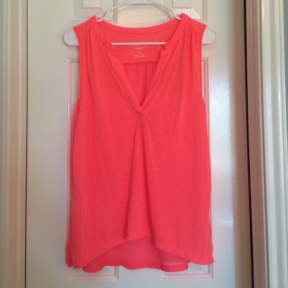 Hot pink sleeveless top