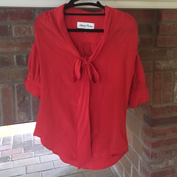100% silk small blouse - Picture 1 of 3