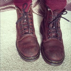Vintage Maroon dr. Martens