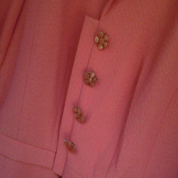 3 for $25  Fitted semi peplum blazer [3] - Picture 2 of 4