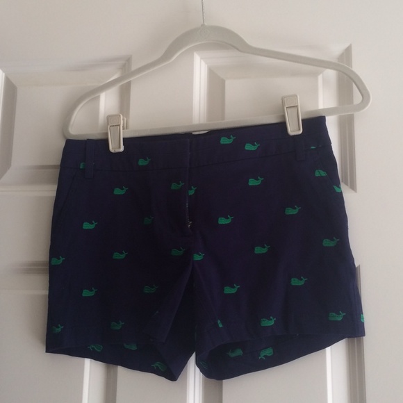 Whale shorts