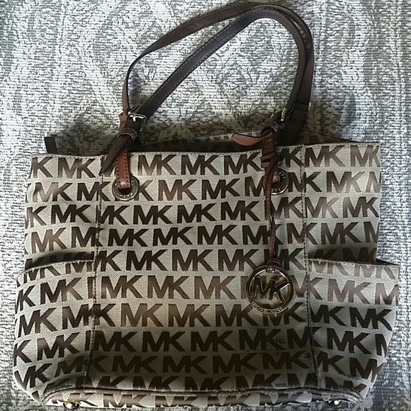Michael Kors tote