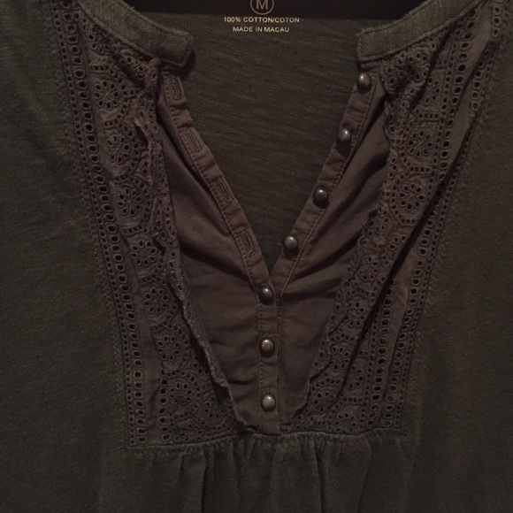 green top from Eddie Bauer - Picture 2 of 2