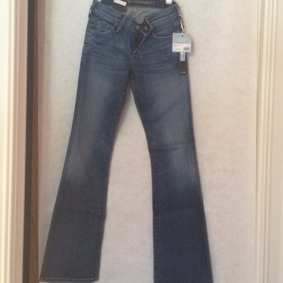 Bootleg jeans