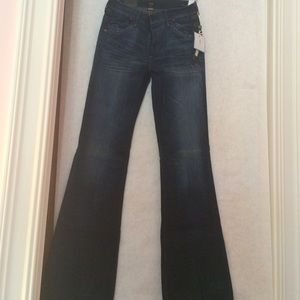 Medium rise wide leg jeans