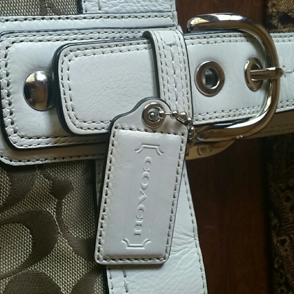 Coach - Picture 2 of 4