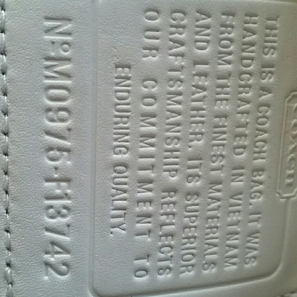 Coach - Picture 4 of 4