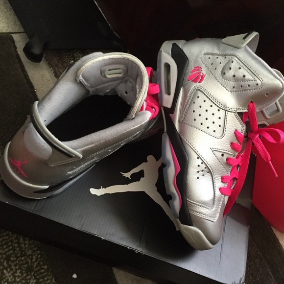 Exclusive Air Jordan 6 Retro GS  "Metallic Silver" - Picture 3 of 3