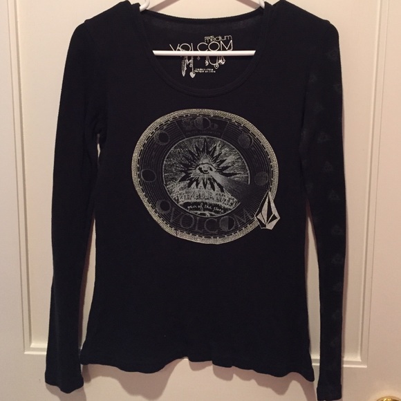 Volcom top - Picture 1 of 3