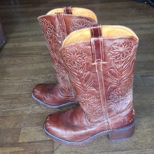 FRYE Cowboy boots
