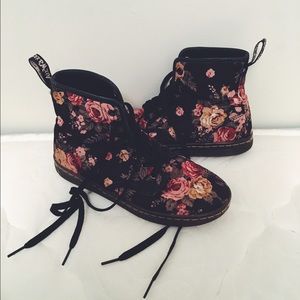 Dr. Martens floral canvas boots