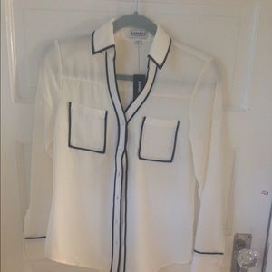 Black and white Express Button Down