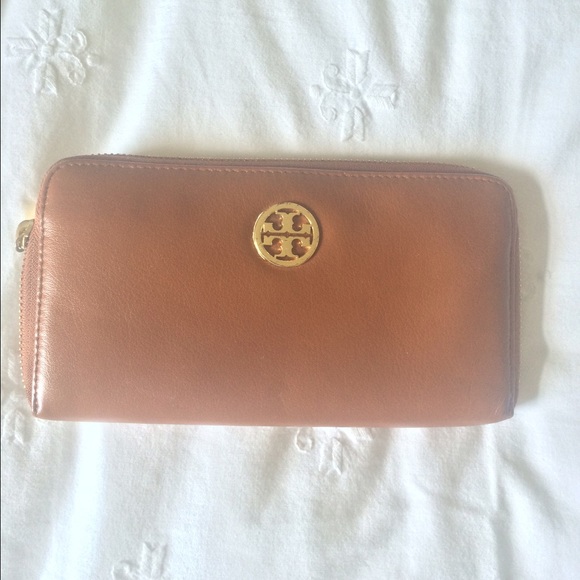 New brown leather TORY BURCH wallet