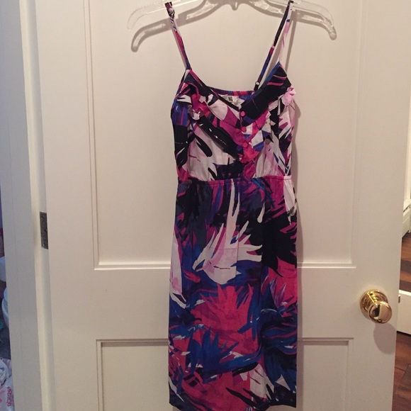 Tropical patterned Billabong dress - Picture 1 of 2