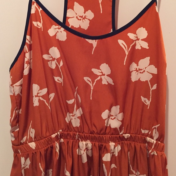 Orange floral patterned dress - Picture 2 of 3