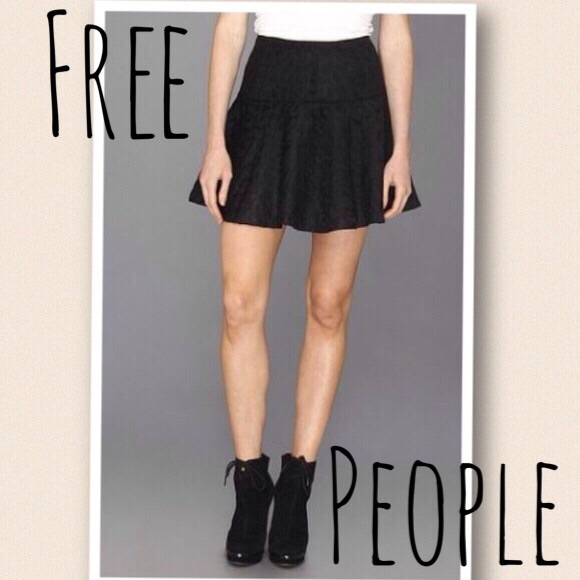 Free People Dresses & Skirts - 💥HOST PICK💥 Free people black skirt