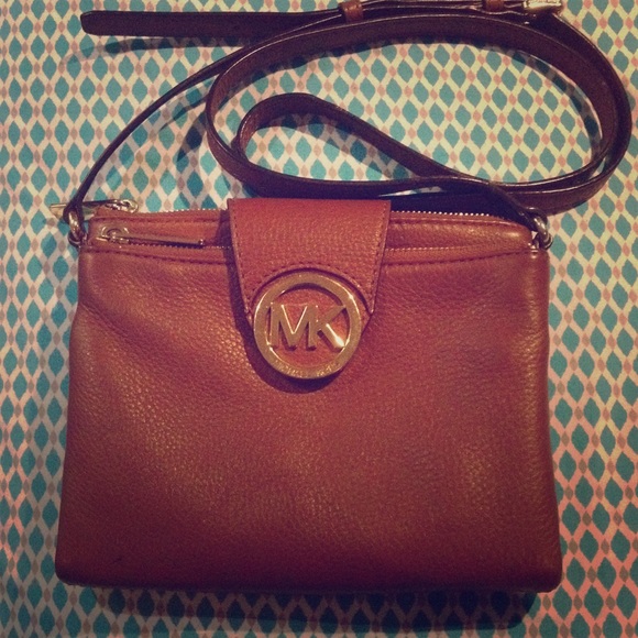 Michael kors over the shoulder purse