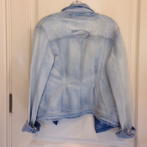 RIPPED DENIM JACKET - Picture 3 of 4