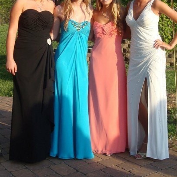 Black strapless prom dress - Picture 4 of 4