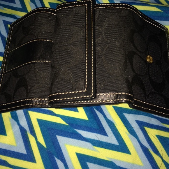 Black coach wallet - Picture 2 of 4