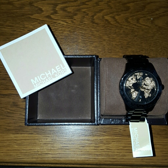 MICHAEL by Michael Kors Layton watch - Picture 2 of 4