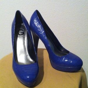 Guess Blue pumps